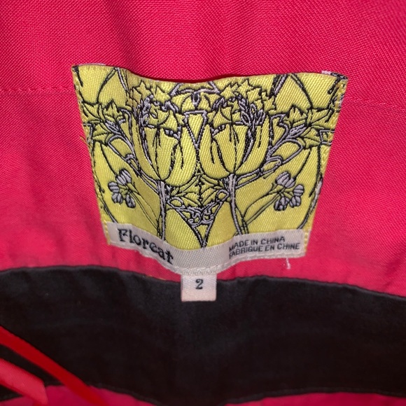 Unique Strapless Lace Overlay Dress - Picture 3 of 3